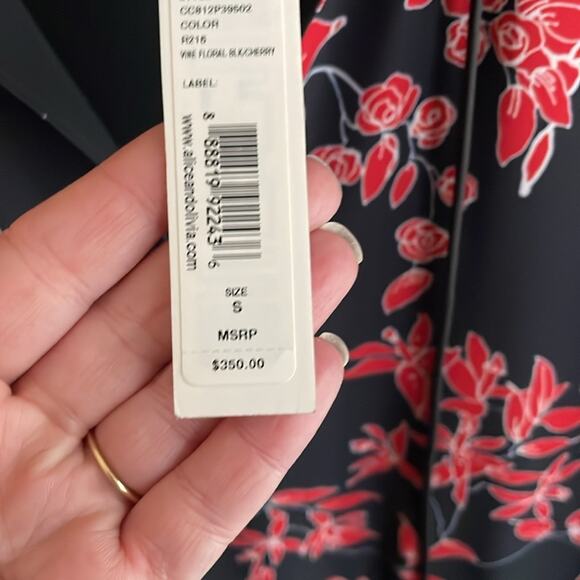 ALICE AND OLIVIA Moore Blouson-sleeve Floral Dress In Vivid Black - Picture 6 of 15